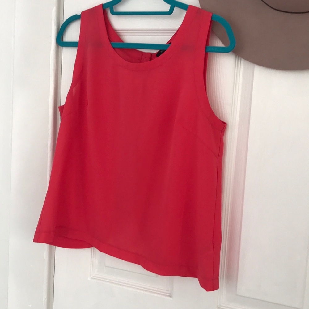 Pink/coral top